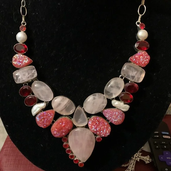 Elegant Statement Piece Red & Pink Gemstone Necklace - Picture 3 of 6